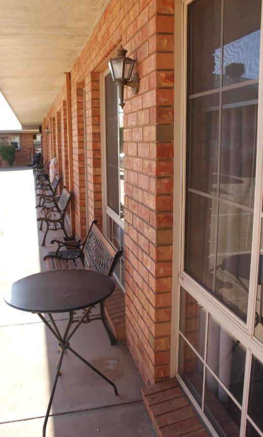 Red Cliffs Colonial Motor Lodge, Mildura Region Екстериор снимка