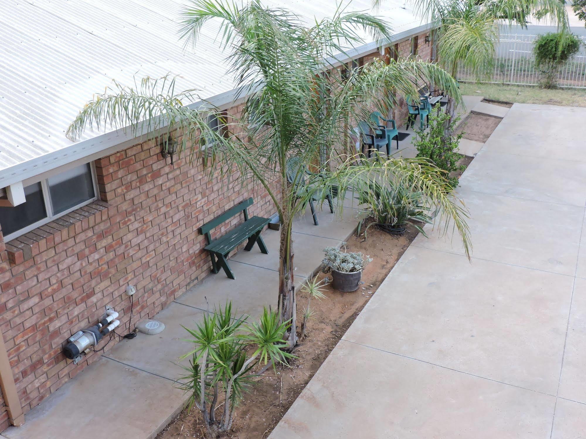 Red Cliffs Colonial Motor Lodge, Mildura Region Екстериор снимка